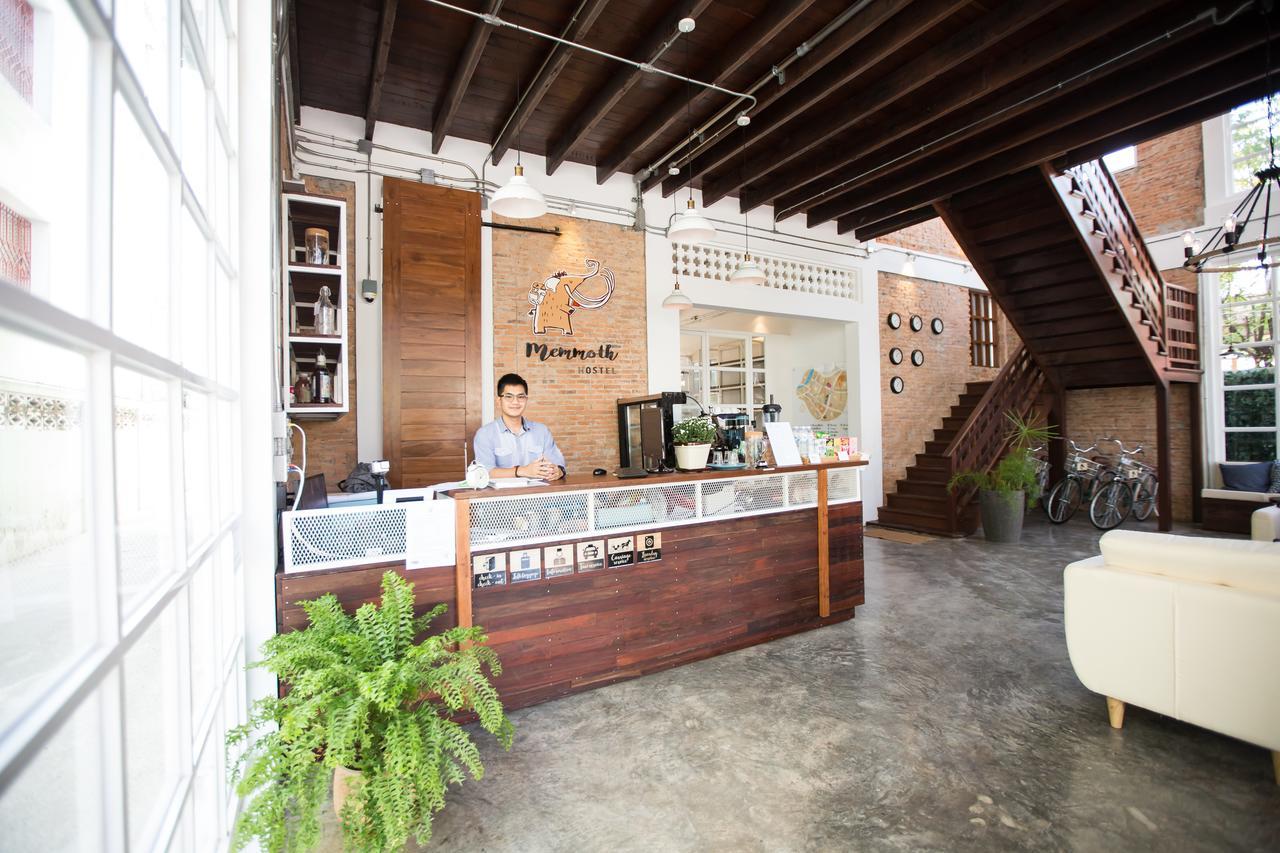 Memmoth Hostel In Lampang Luaran gambar